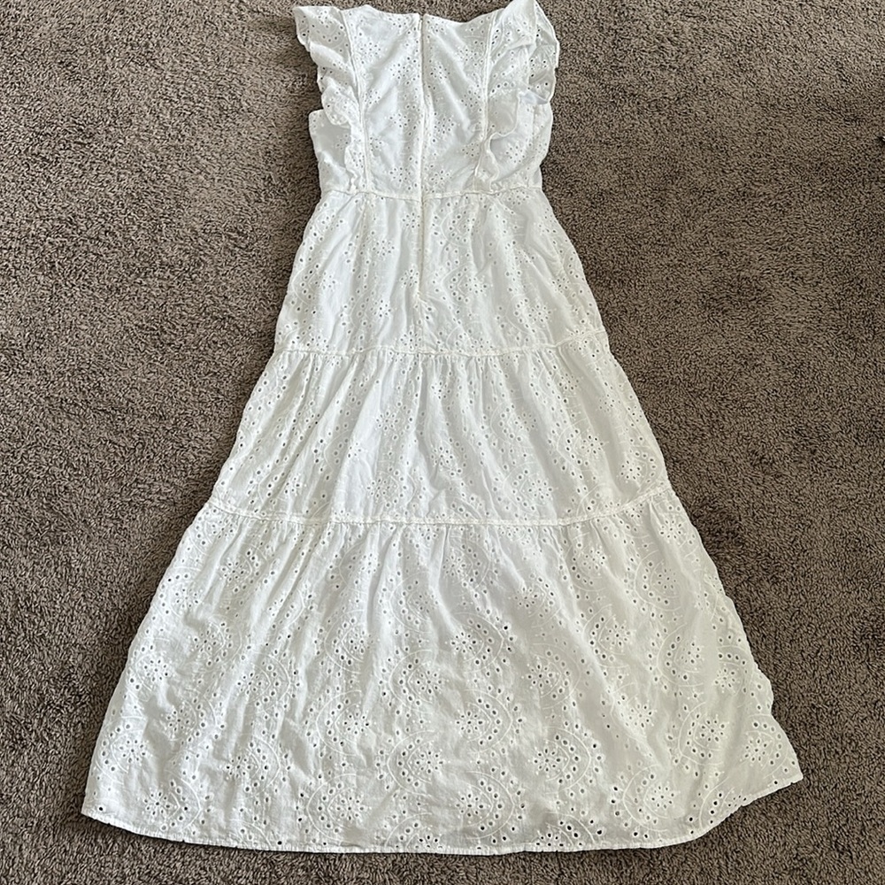 Talita Kume Elegant White Dress - Picture 5 of 8